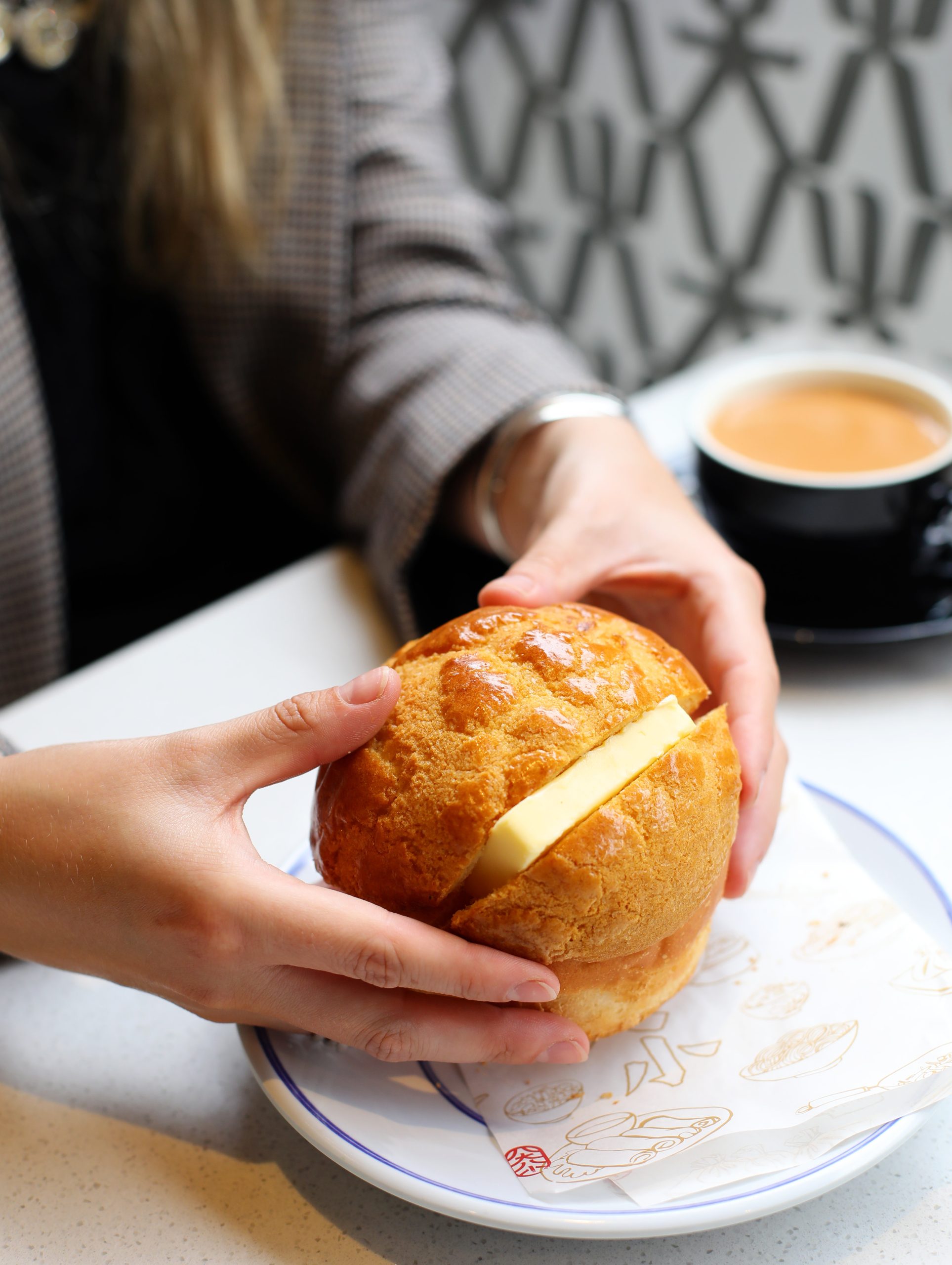 The Eight Pineapple Bun